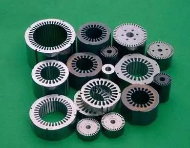 �մ��c����Ƭ��ճ����ʲô�z��